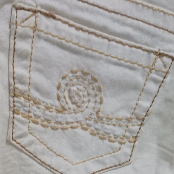 Seven7 Roll up Shorts Ivory with Gold Stitching Sz 27 Jeans - Picture 9 of 12
